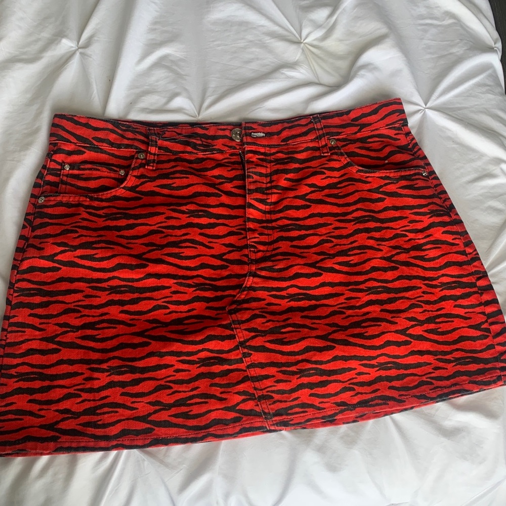 Red Zebra Denim Skirt Size 14